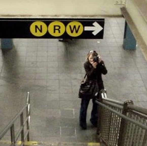 Meet your Posher, Leah - Picture 1 of 1